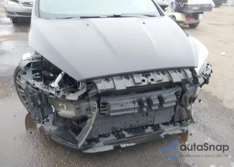 2017 Ford Focus Rs из США, поврежденный, VIN WF0DP3TH1H4125588